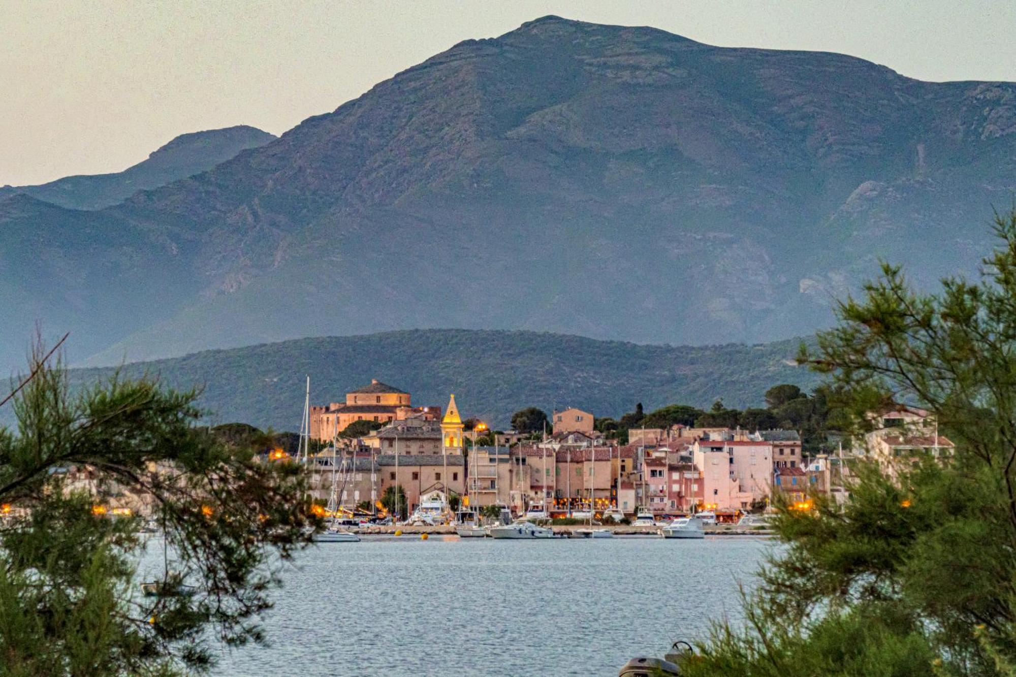 U Pezzo Hotel Saint-Florent  Exterior foto